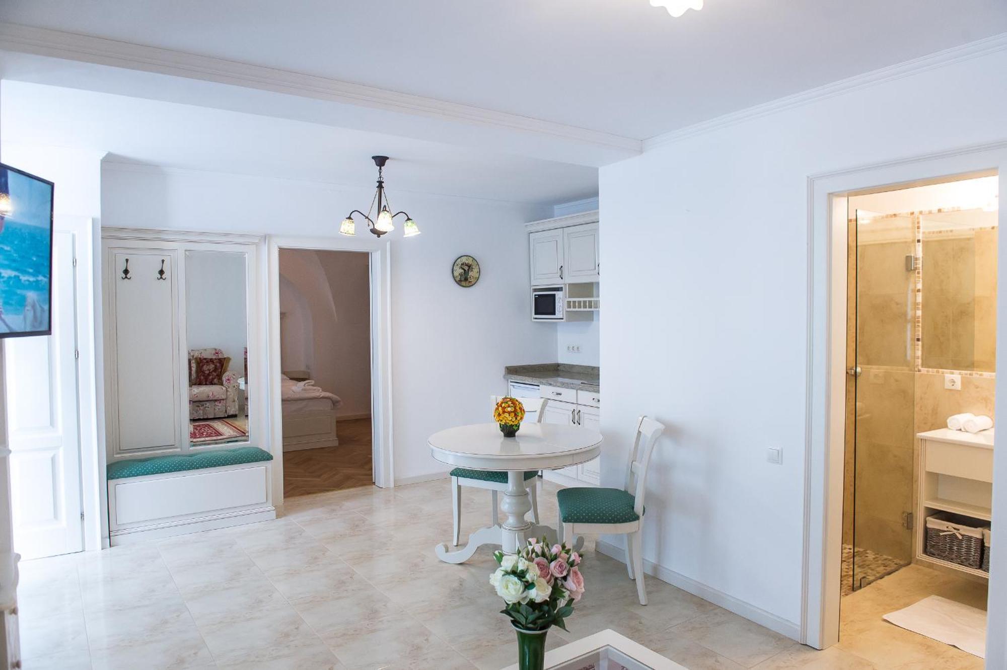 Baroc Apartments & Studio Sibiu Rum bild