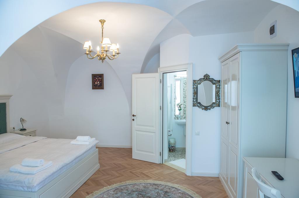 Baroc Apartments & Studio Sibiu Exteriör bild
