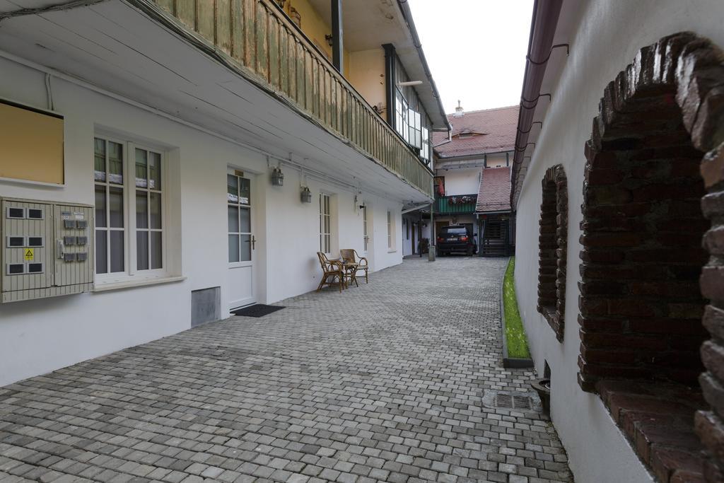 Baroc Apartments & Studio Sibiu Exteriör bild